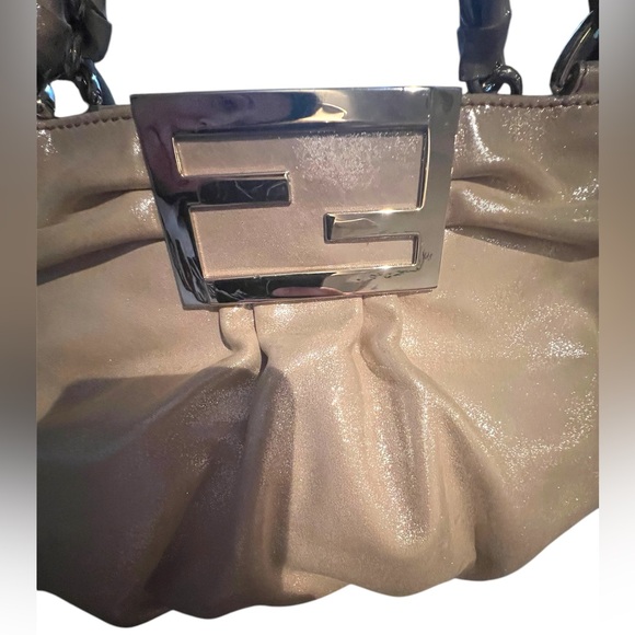 Gorgeous Authentic Fendi Mia Gold Handbag with COA - Picture 8 of 17